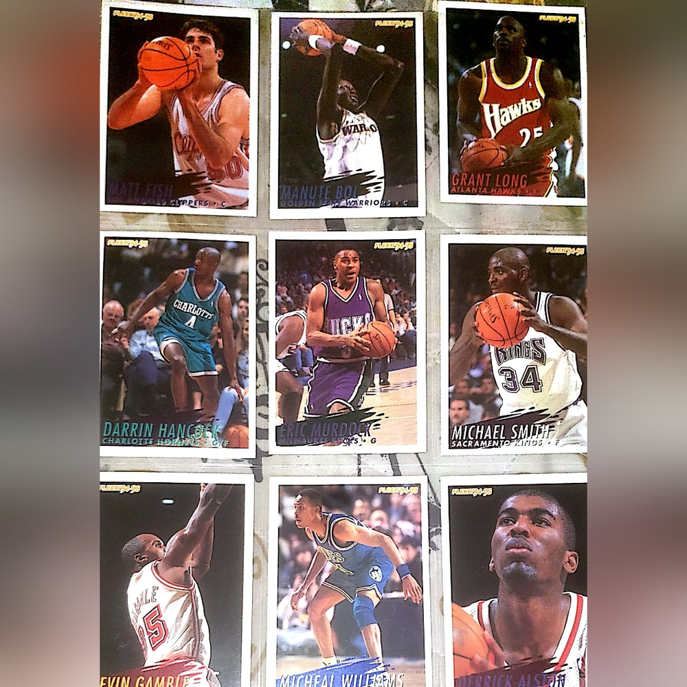 Nba cards 90s  total of 212 card